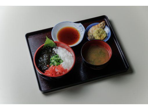 【新潟・村上】笹川流れ　ねばシャキ岩もずく丼セットの画像