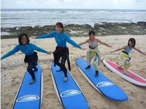 【Okinawa / Nakagami-gun】 Surfing debut with parents and children! Image of Family Surf School
