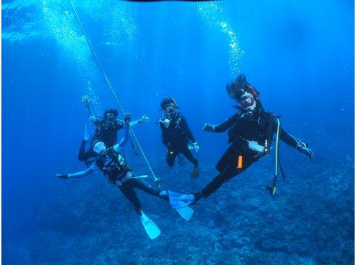ファミリーで楽しめる海満喫コース！【体験ダイビングで水中ブランコ撮影できます☆】アフタードリンクサービス！の画像