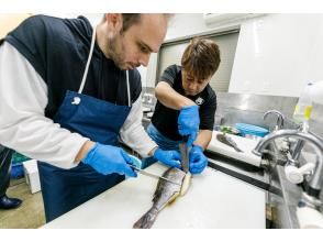 【三重・志摩】＜スタンダードコース＞地元鮮魚店プレミアムバックヤード体験　～高級食材を匠の技で～