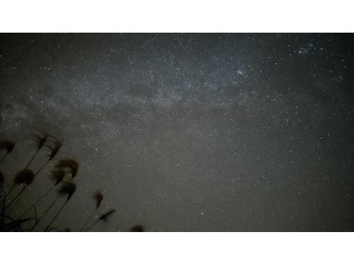 【与論島】おひとり様限定あなただけの癒し時間星空ガイドと行く海辺で波音に癒される寝ころび星空ナイトツアーの画像