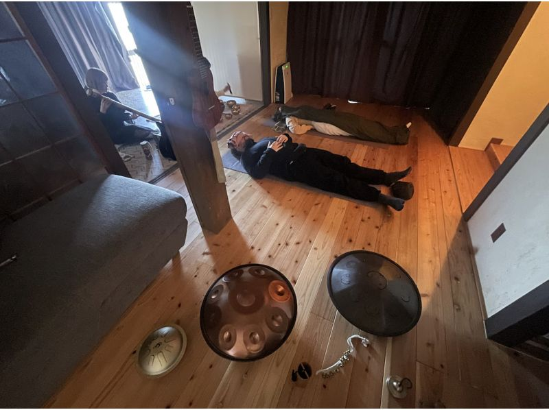 [Oita/Beppu] Private sound bath, meditation and hot spring mindfulness retreat in a studio with an ocean viewの紹介画像