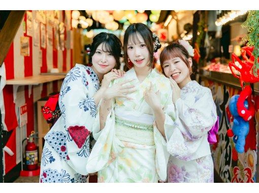 【大阪、难波、道顿堀】“12/13” 载歌载舞，品尝美食，体验节日氛围！盂兰盆舞和民歌现场表演の画像