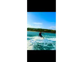[Okinawa, Kouri Island] Wakeboarding for beginners is welcome! Wakeboarding + Wakeboarding plan where you can choose one of five types of towing tubes of your choice