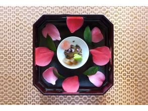 [Onomichi/Twilight] A cruise blending into the sunset scenery and a delicious meal at a traditional Japanese restaurant "Spend a stylish evening in Onomichi" <Departing 50 minutes before sunset>