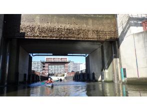 [Tokyo Kayaking] Kayak tour to experience the Tokyo locks ♪ Experience a water elevator like the Panama Canal!