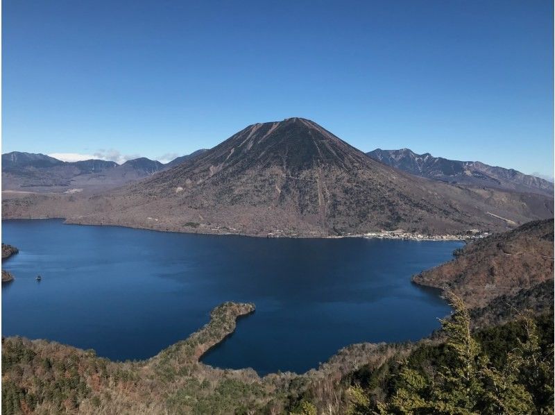 [Tochigi, Nikko] Cycling and hiking on Mount Hangetsu ~ Panoramic view of Lake Chuzenji! Enjoy a spectacular tour of Mount Hangetsu on an e-bike and hike ~の紹介画像
