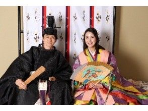 【京都・二条】京都で叶う十二単体験！本格的な十二単を身に纏い、優雅に平安装束体験を楽しみましょう！