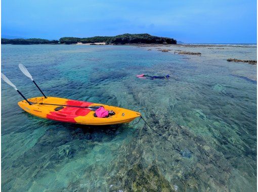 【沖縄・久米島】【ファミリー限定・完全貸切】カヤック&シュノーケリング(初心者·お子様連れもOK(0歳～)［現地集合プラン］の画像