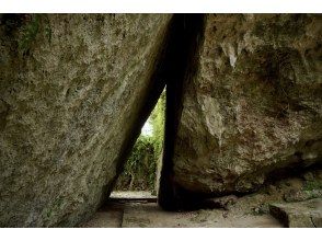 2025年4～9月【沖縄本島】那覇午前発　世界遺産　斎場御嶽へご案内　南部観光半日バスツアー