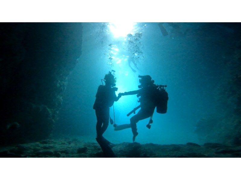[Onna Village, Blue Cave, etc.] <Introductory Diving> ◆Held as a PADI program ◆Swimsuit only required from age 10 ◆GoPro photo giveawayの紹介画像