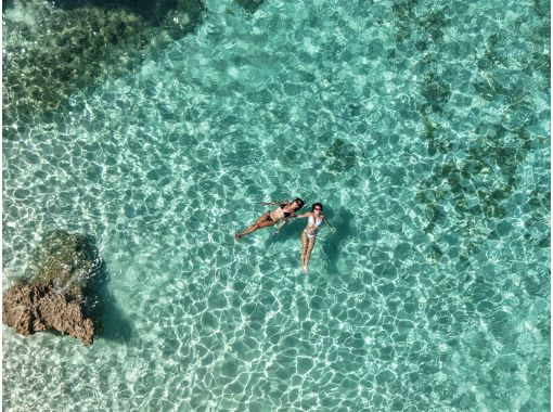 [Okinawa, Miyakojima] Private tour to hidden areas on a clear SUP & snorkeling | Drone photography included (about 2.5 hours)の画像
