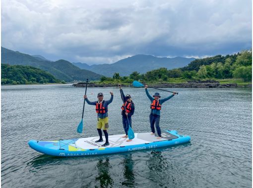 【山梨県・河口湖】みんなで一緒に巨大サップ体験!!の画像