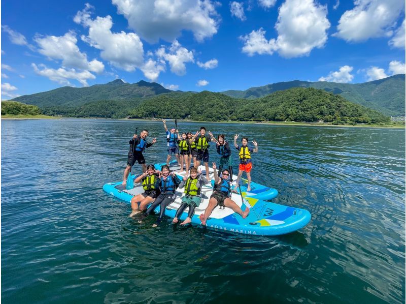 [Yamanashi Prefecture, Lake Kawaguchi] Let's all experience a giant SUP together!の紹介画像