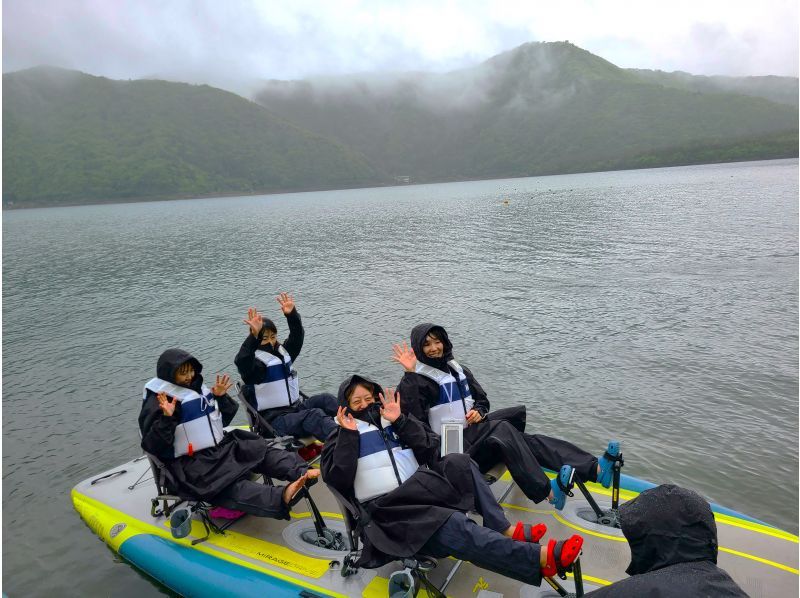 [ยามานาชิ ทะเลสาบไซโกะ] พักผ่อนในวันฝนตก ♪♪ มีชุดกันฝนให้ด้วย! ทำให้วันฝนตกสนุกยิ่งขึ้นด้วย "Mirage iTrek Fiesta เช่า 60 นาที"の紹介画像