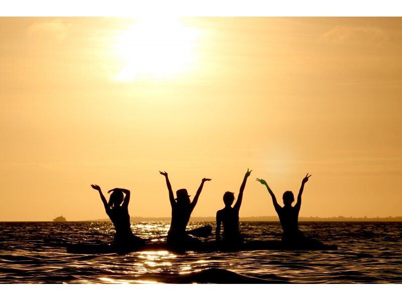 [Okinawa, Miyakojima] Cheap plan {Beginners welcome} Sunset SUP tour in Miyakojima! ★Free photo data★の紹介画像