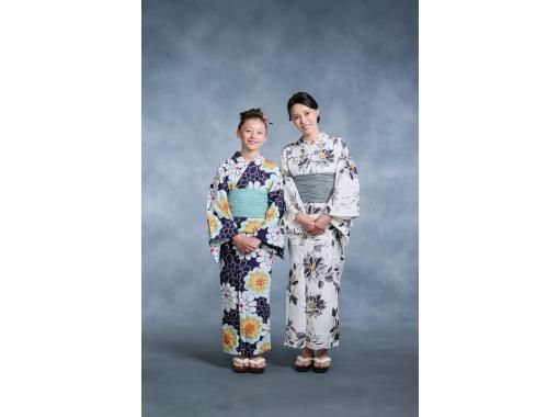 京都・二条城近く◇レンタル浴衣の着付け体験・プロカメラマンによるスタジオ撮影付き◇1名～OK！ 嵐山や金閣寺など人気観光地へもアクセス良し♪の画像