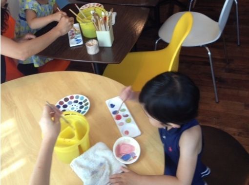 【東京都・高円寺駅から５分】夏休みの自由研究や思い出作りに！陶器の絵付け体験「ポタリーペインティング」の画像