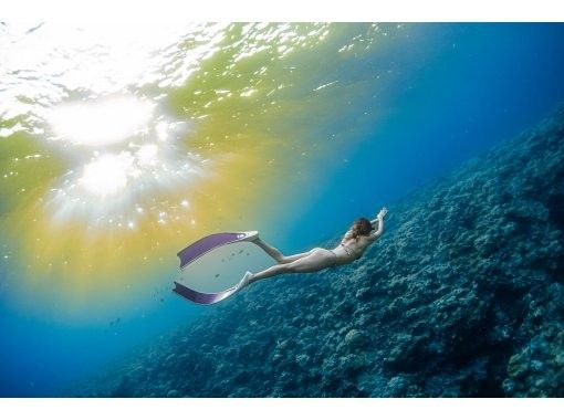 【宮古島】サンセット スキンダイビングツアー☆ 1組限定プライベート☆未経験者歓迎！一眼カメラ撮影☆ビーチエントリー☆当日予約OK◎の画像