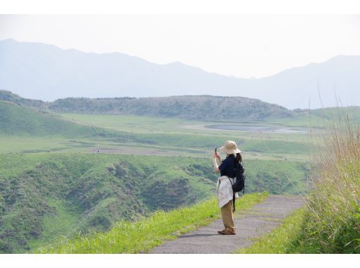 [Kumamoto/Aso] 8/9 and 24 will be held. Morning hike to Mt. Kishima. Recommended for first timers. Guided tour included.の画像