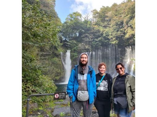 [Shizuoka/Fuji] Tour of the scenic spots on the western foot of Mt. Fuji, including a tour of a sake brewery with views of Mt. Fuji and sake tasting (customizable course)の画像