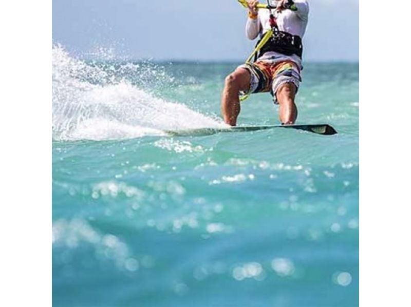 沖縄・北谷】ウェイクボード＊爽快に乗りこなせ！☆待時間で
