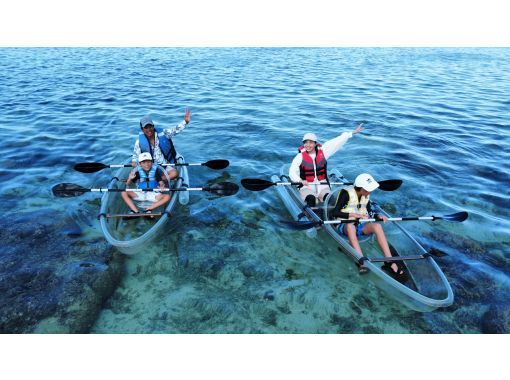 【ウミガメ遭遇率99%】沖縄・宮古島・新城海岸／クリアカヤックツアー〜透明な船底からのぞく海の中！〜⭐︎ドローン撮影サービス⭐︎の画像