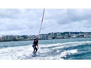 沖縄本島中部宜野湾港マリーナ発【フライボード＋ウェイクボード満喫セットプラン】