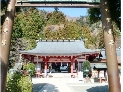 紅葉彩る秋の大山さんぽ＆開山1300年飯山観音特別御開帳見学バスツアー【029029-1428】の画像