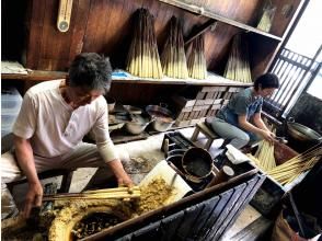 【愛知・岡崎市】　最高級和ろうそく作りと絵付け体験「蝋燭物語（R）」コース選べる鉄燭台付きセット　サミット贈答品選出の老舗 松井本和蝋燭工房
