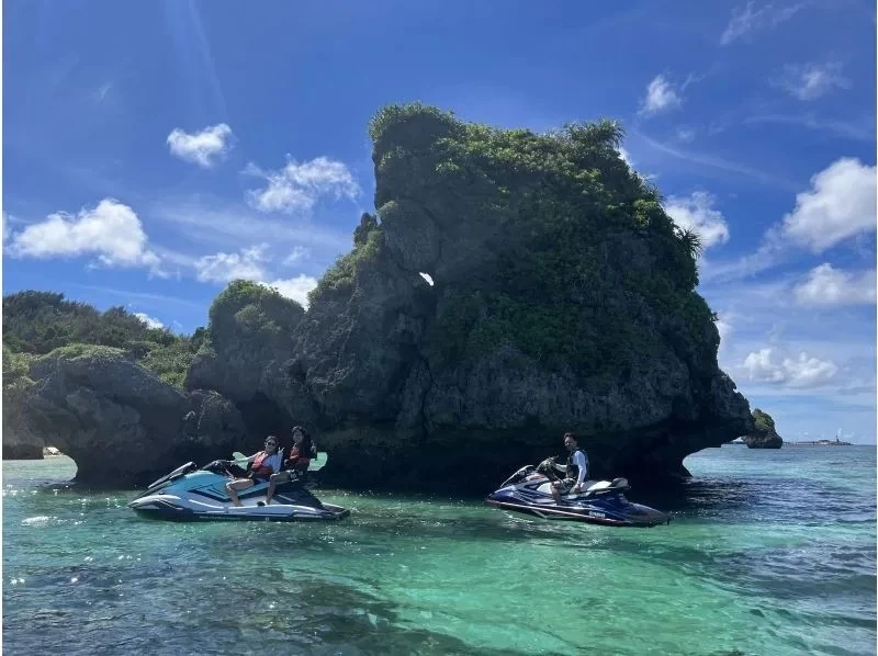 [Okinawa, Miyakojima] Jet Ski Tour Around Irabu Island! Staff driving, no license requiredの紹介画像