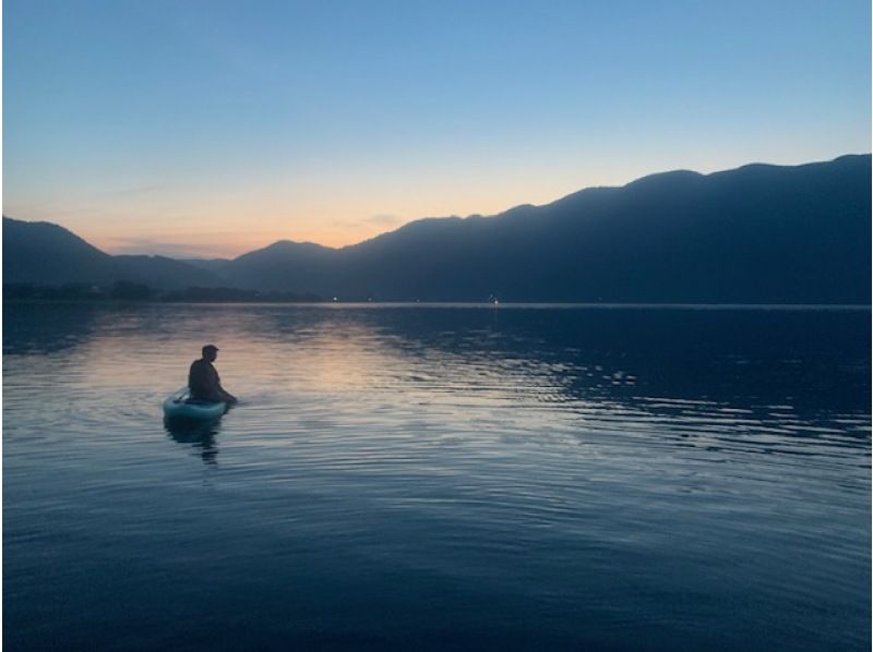 [Shiga / Lake Biwa] Morning SUP experience at Oku-Biwa Lake! Beginners welcomeの紹介画像