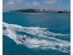 [Okinawa. Miyakojima] Exhilarating wakeboarding experience in the blue ocean of Miyako!