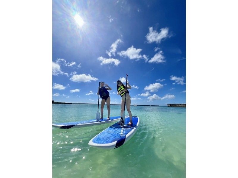 [Okinawa. Miyakojima] Relax and enjoy a SUP cruise through the crystal clear watersの紹介画像