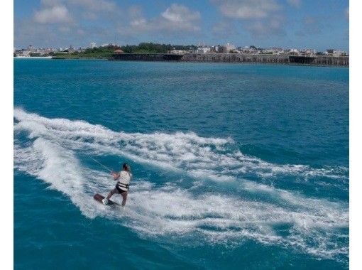 [Okinawa. Miyakojima] Exhilarating wakeboarding experience in the blue ocean of Miyako!の画像