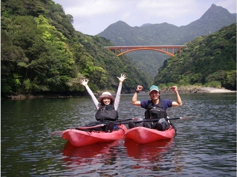 【鹿児島・屋久島】川と海を丸っと満喫！リバーカヤック+シュノーケルの紹介画像