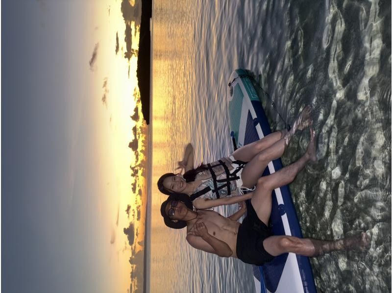 Limited to one group per day! Sunset SUP tour to Uni Beachの紹介画像