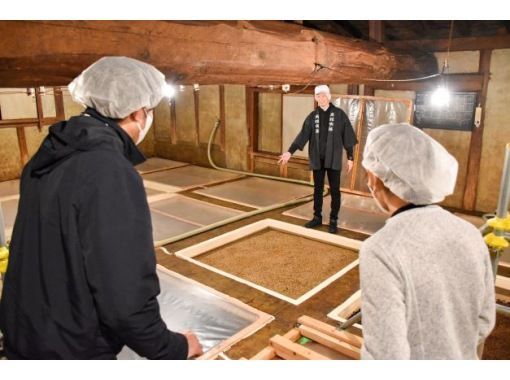 [Akita, Lake Tazawa, Kakunodate, Omagari] Established 170 years ago! Tour of the historic Ando Brewery! Receive a personalized soy sauce bottle as a gift!の画像