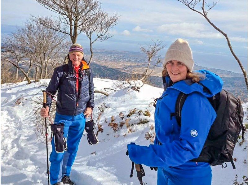 [Takashima/Kutsuki] Hebiyagamine Snow Hike Tour "Trekking with fantastic snow scenery and spectacular views of Lake Biwa!"の紹介画像