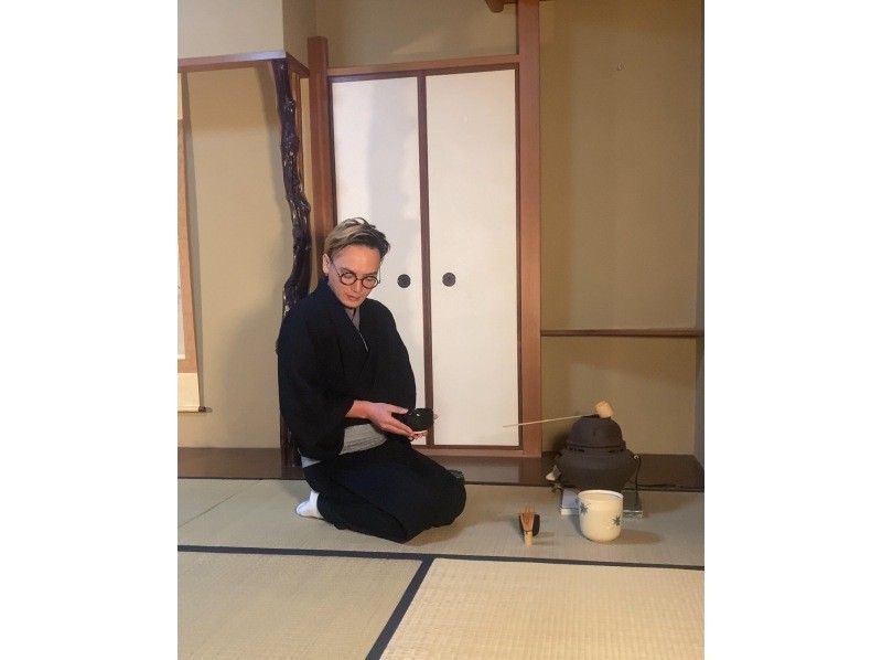 [Wakayama, Wakayama City] An authentic tea ceremony experience in a tea room that can be participated in by group!の紹介画像
