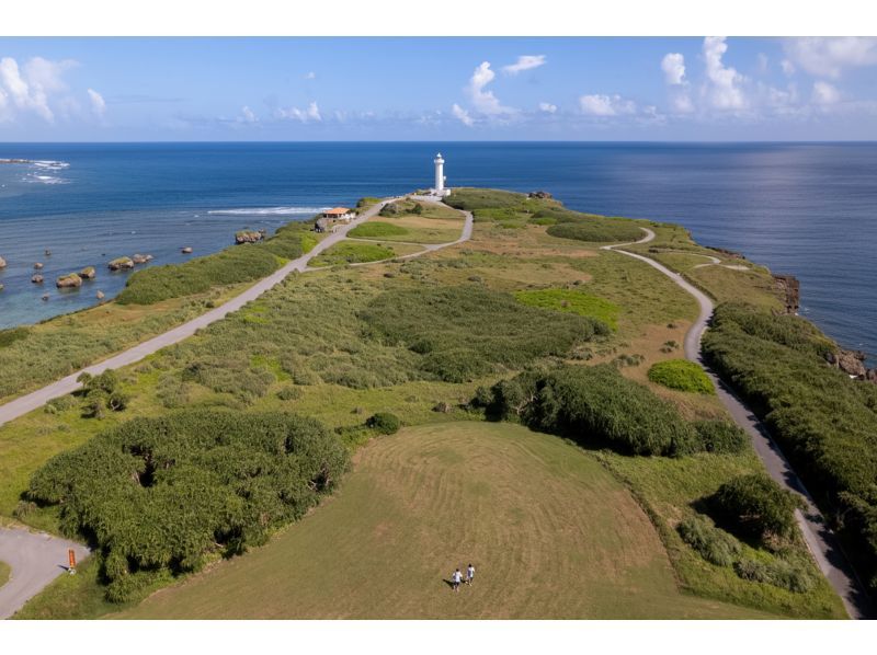 [Okinawa, Miyakojima] Miyakojima Drive Photoshoot for Two - Transportation Included! Lunch Included! Drone Aerial Photography Included! Same-day delivery so you can share your memories from your trip!の紹介画像
