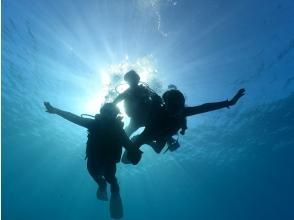 【青の洞窟】★☆初心者大歓迎☆★12〜45歳限定！追加料金一切なしのダイビング体験プラン！撮影・餌やり・シャワー・ドライヤー全てコミコミ！！