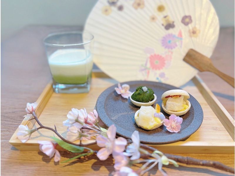 Hands-On Japanese Craft in Tokyo with Mochi Wagashi & Matchaの紹介画像