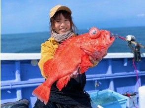【가나가와・요코스카/미우라】 배 낚시 & 생선 요리 체험 ~바다의 은혜를 스스로 낚시 스스로 맛보는~