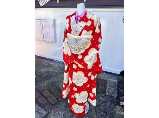 【大分・湯布院】振袖を着て湯布院を散策する。手ぶらで着物体験ができるプランです！のコピーの画像