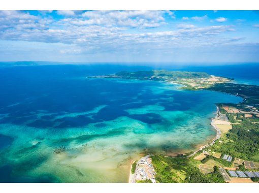 [โอกินาว่า เกาะอิชิงากิ] หลักสูตรทดลองล่องเรือเฮลิคอปเตอร์ 4 นาที (The Blue One)の画像