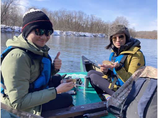【北海道・十勝】フォトジェニック冬の十勝川・川霧や霧氷、ダイヤモンドダスト、氷の花が咲くカヌーツアー〈冬のしばれ川旅フォトリバークルーズ〉の画像