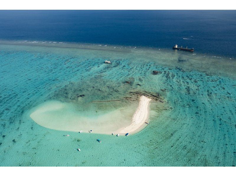 【오키나와・이시가키섬】헬리콥터 크루징 10분(환상의 섬 Phantom Island 코스)の紹介画像