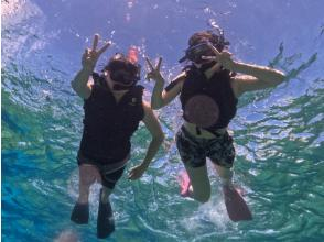 【那覇発・半日・慶良間】圧巻の透明度30m！！★うみがめシュノーケリング★大型ボートで快適ツアー