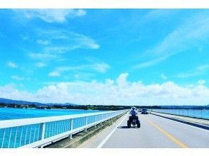 冬限定特別プラン！！【沖縄・今帰仁村】仲間と一緒に普通自動車免許で乗れる4輪バギー（一人乗り）で駆け抜けよう！ 〈2時間プラン〉
